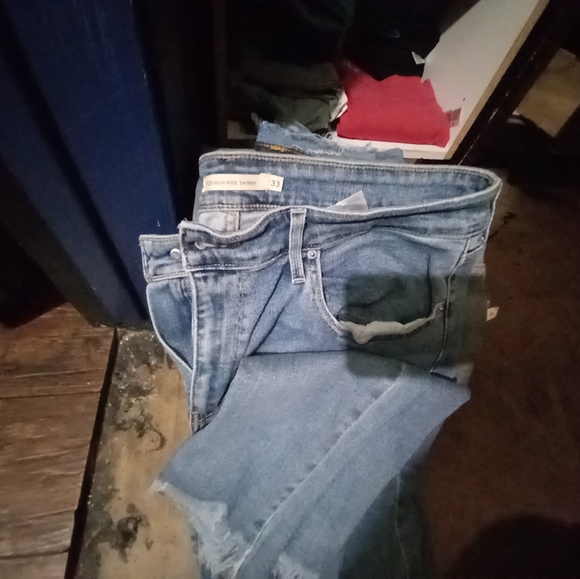 Levi's universal threads and other name brands of women's jeans - Picture 5 of 16